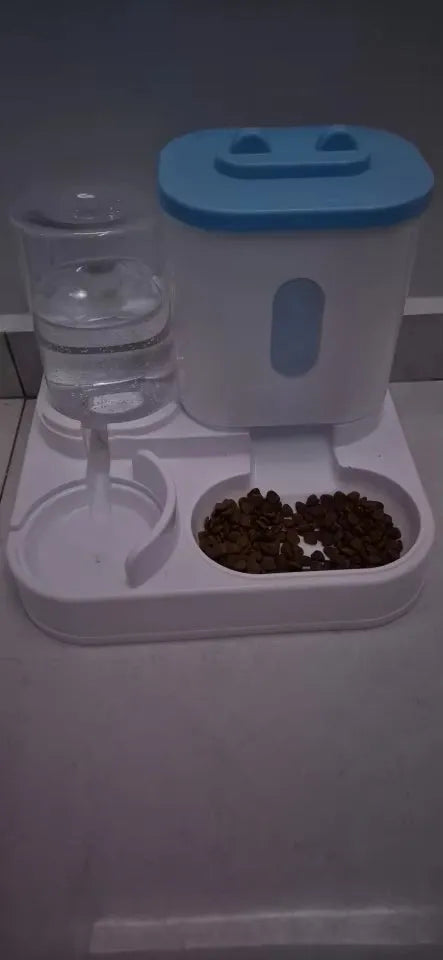 Fontaine d'eau et distributeur automatique Mistigroom
